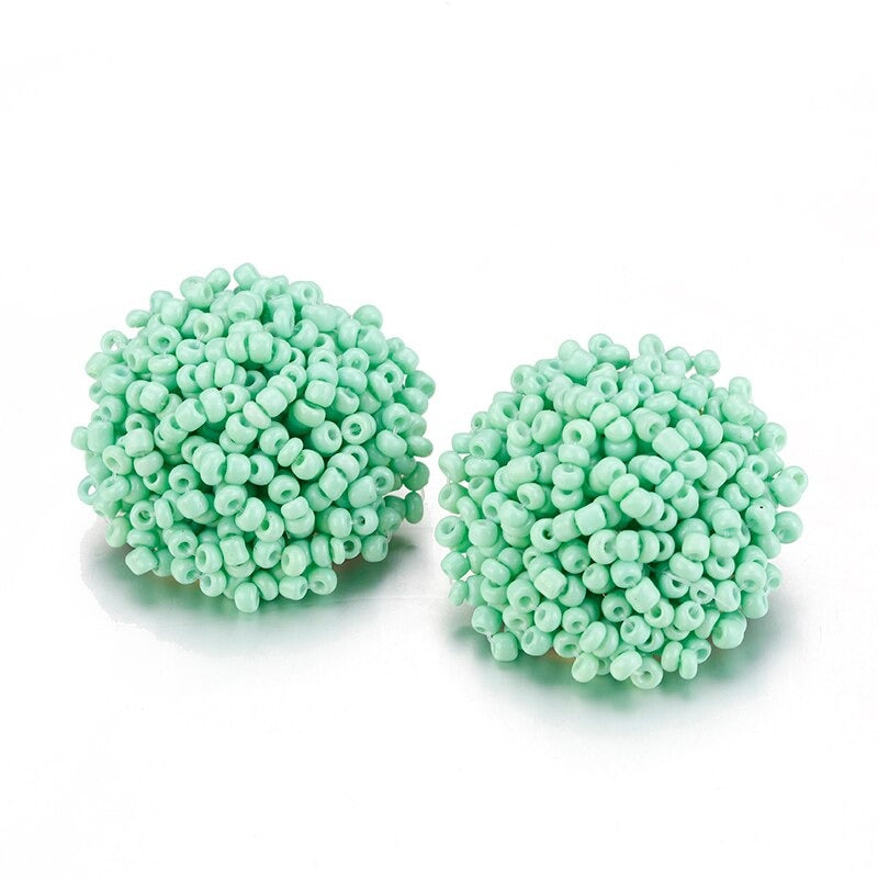 Norvo | Lys og morsom håndlaget multicolor perle pompom stud øredobber