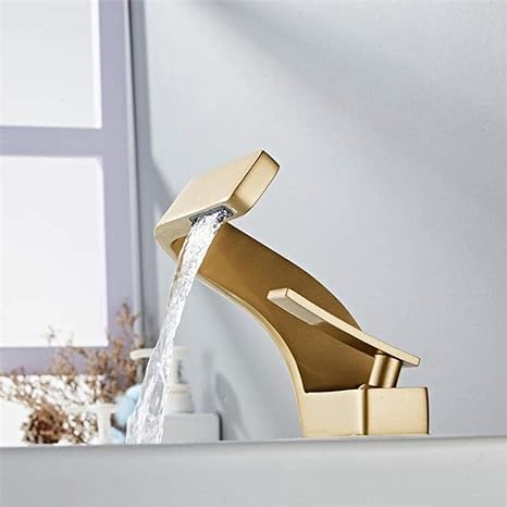 Norvo | Modern design curved faucet