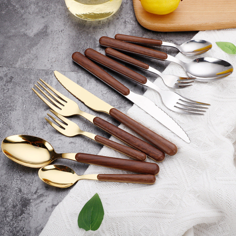 Norvo | Stål Flatware Set med Trehåndtak