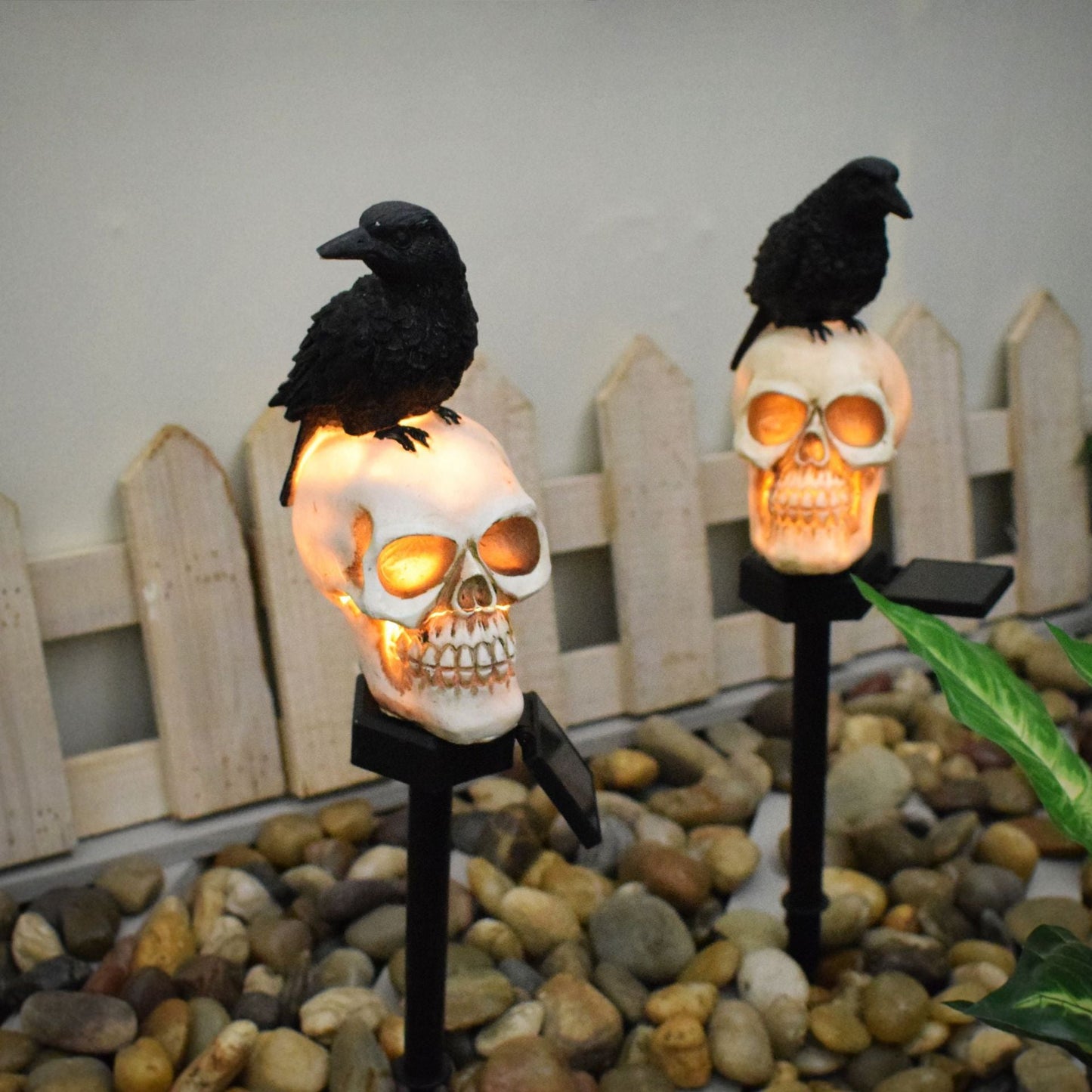 Norvo | Moderne kreativ sol vannbestandig harpiks plast kranium kråke Halloween dekorasjon LED utendørs lys landskapsbelysning for hagen
