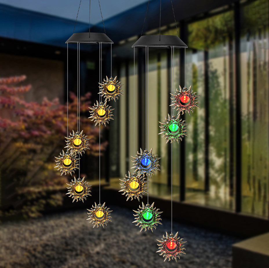 Norvo | Moderne Boho Sol Vanntett ABS Metall Måne Sol Stjerne Dekorasjon Vindklokke Hengende LED Utebelysning Landskapsbelysning for Utendørs Terrasse