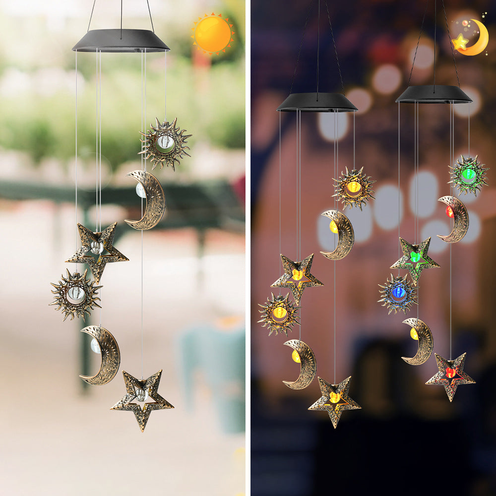 Norvo | Moderne Boho Sol Vanntett ABS Metall Måne Sol Stjerne Dekorasjon Vindklokke Hengende LED Utebelysning Landskapsbelysning for Utendørs Terrasse