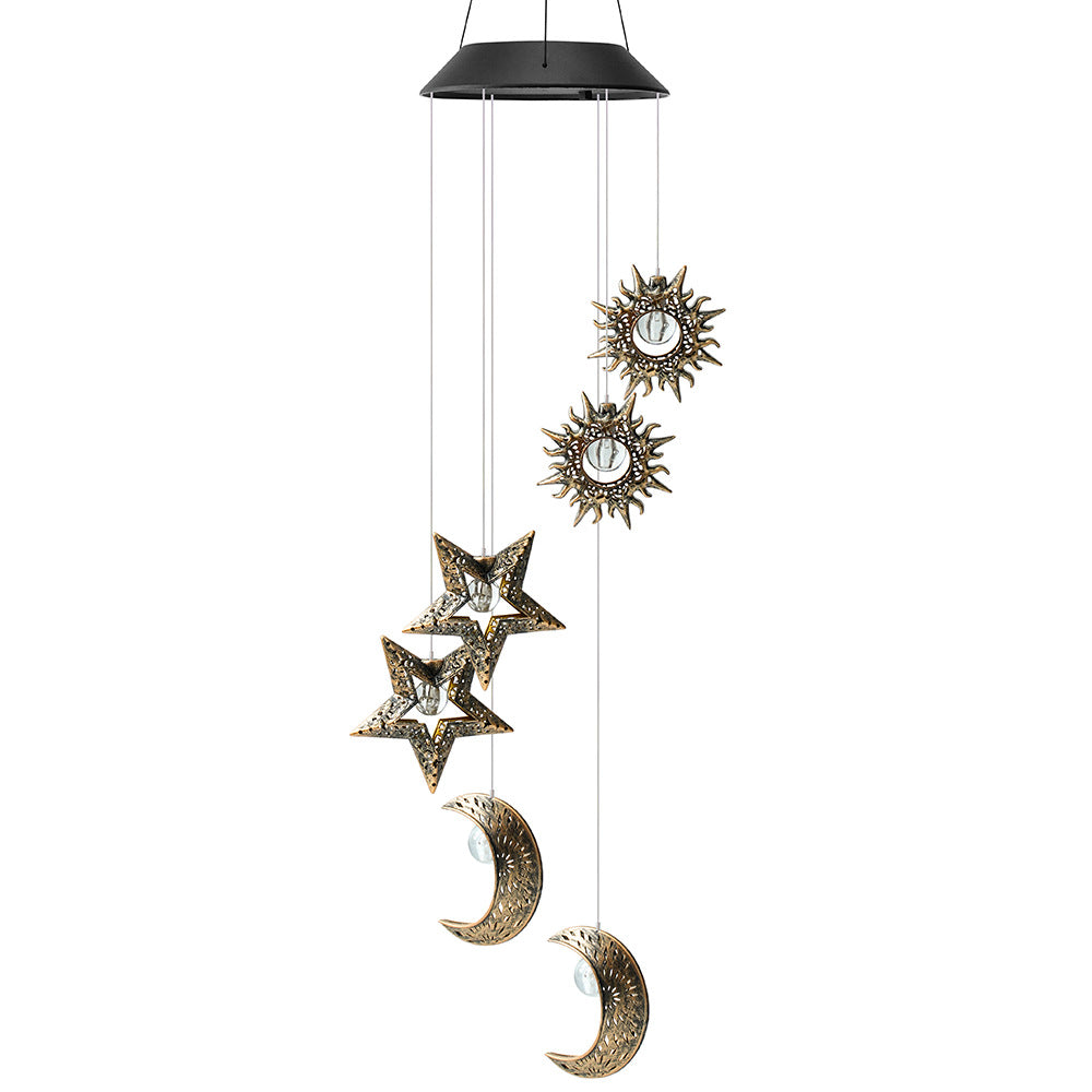 Norvo | Moderne Boho Sol Vanntett ABS Metall Måne Sol Stjerne Dekorasjon Vindklokke Hengende LED Utebelysning Landskapsbelysning for Utendørs Terrasse