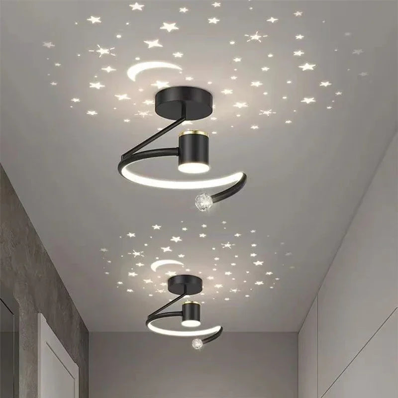 LED Taklampe med Stjernesky – Moderne Kronelys Design for Barnerom og Stuer