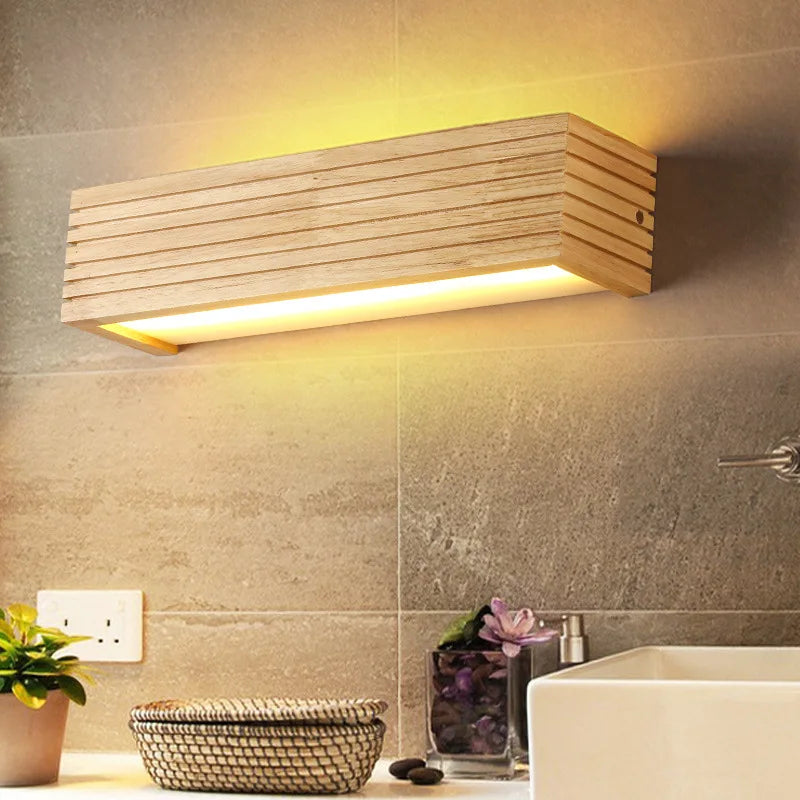 Norvo | Moderne LED vegglampe i tre for bad og gang | Minimalistisk innendørs belysning med varmt hvitt