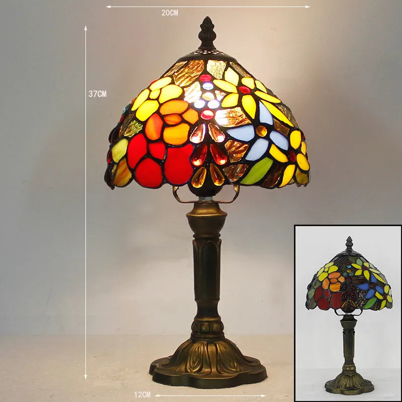 Norvo Tiffany bordlampe - Norvo | Farget glasskjerm | Justerbar base | Art Deco stil | Hjemmekontor & Stue
