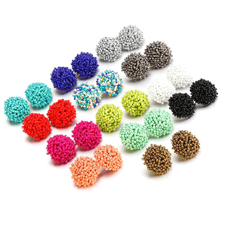 Norvo | Lys og morsom håndlaget multicolor perle pompom stud øredobber