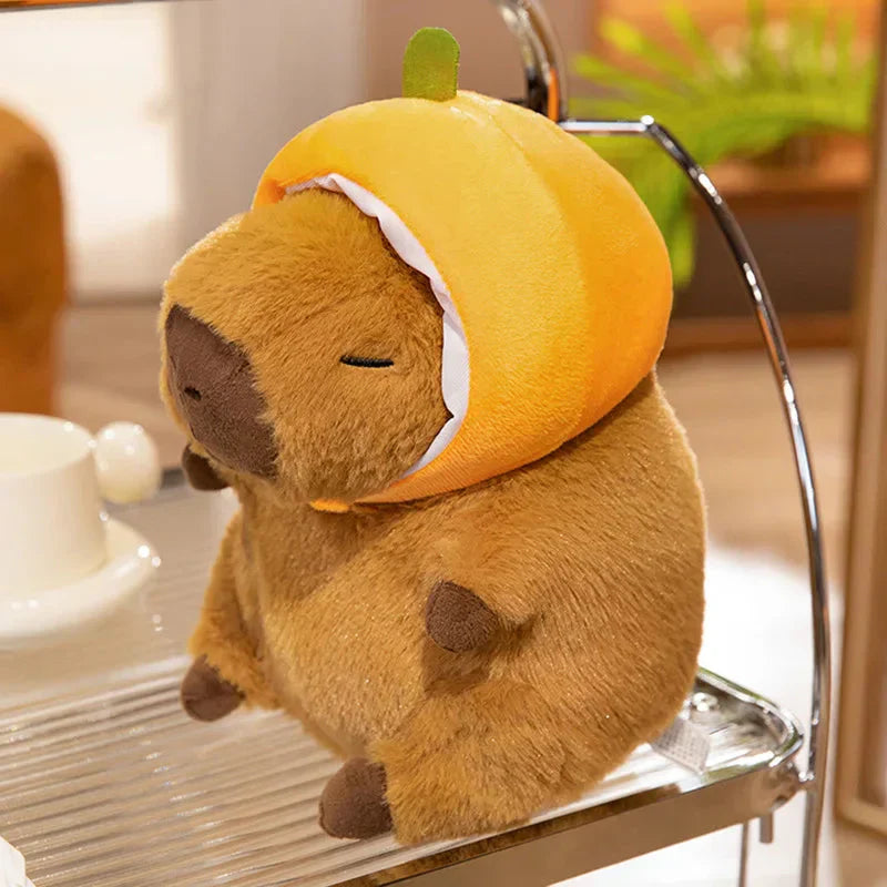 Norvo | Chunky Kawaii Capybara Plush med Hatt