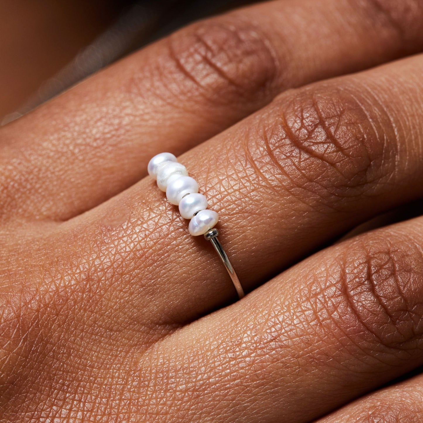 Chic Isolde Mini Pearl Ring - Hev stilen din!