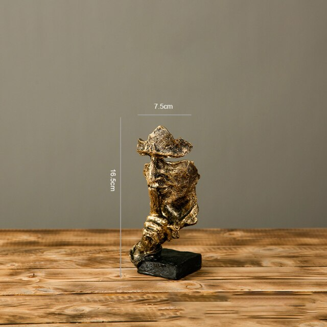 Norvo | Tre aper med et budskap – en skulptur full av mening