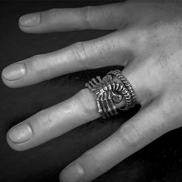Skanto | Alien-Facehugger-Ring