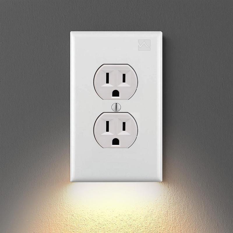 Skanto | Outlet veggplate med LED nattlys