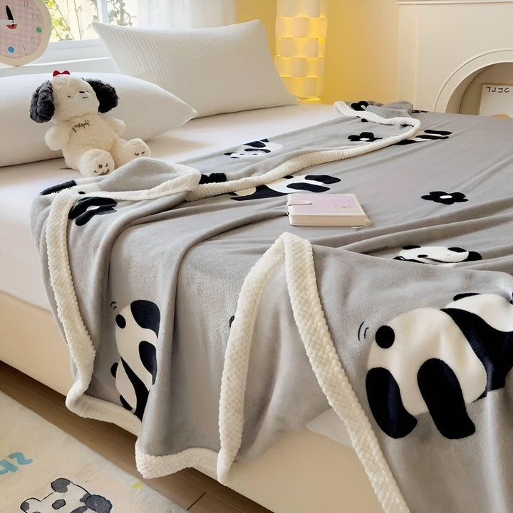 PandaSnug Teppe - Myk og Varm Panda Trykk Flanell Fleece Teppe | Skanto