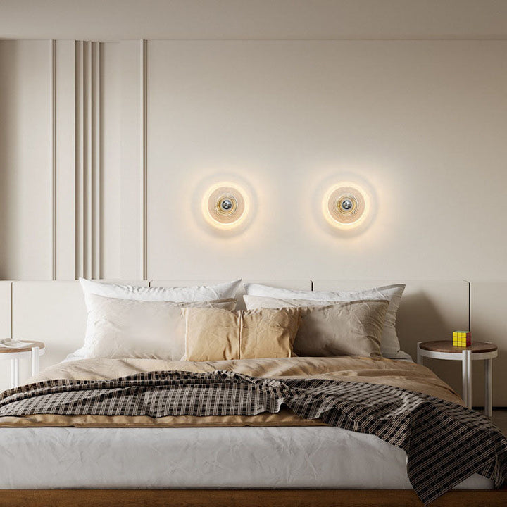 Tidløs glassvegglampe for allsidig belysning Skanto