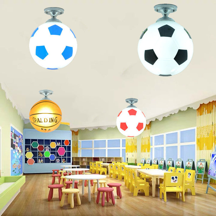 Skanto | SportLume Kreativ Taklampe | Basketball & Fotball Design | Halvmontert | Glasslampe