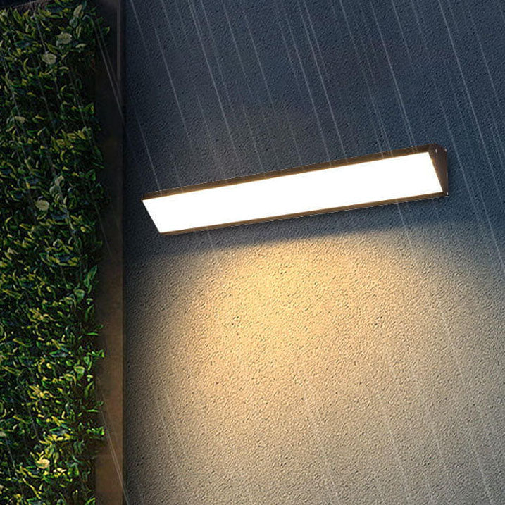 Moderne Utendørs Lang Bar Aluminium Akryl Vanntett LED Vegglampe | Skanto