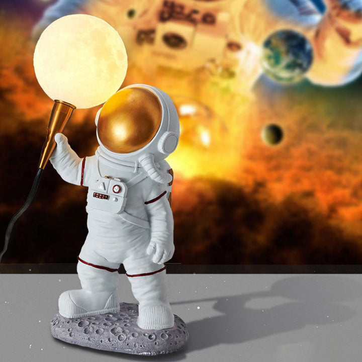Skanto | CosmoBuddy Astronaut Vegglampe | Kreativ Design | Harpiks & ABS | LED Soveromslampe
