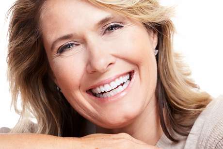 Kosmetiske Tann Toppers SmileShape – Gjenbrukbar, Fleksibel og Naturlig Hvit | Skanto