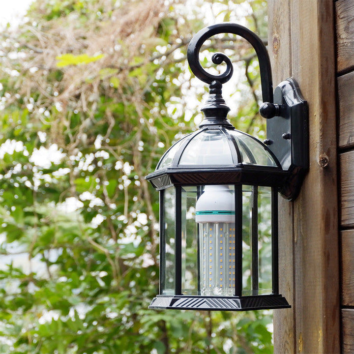 Tradisjonell europeisk vanntett aluminiums glass heksagonal prisme 1-lampe vegglampe for hagen | Skanto