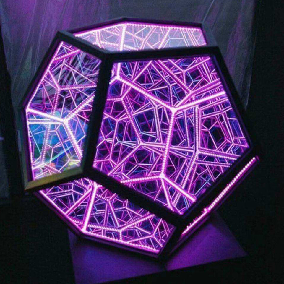 Skanto | Infinity Dodecahedron LED Nattlys Kunst Bordlampe