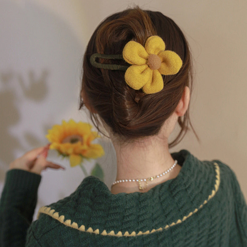 Elegant Plush Flower Hairpins Skanto