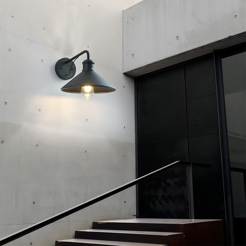 Moderne Minimalistisk Kjegle Jern 1-Lys Vegglampe For Utendørs Patio | Skanto