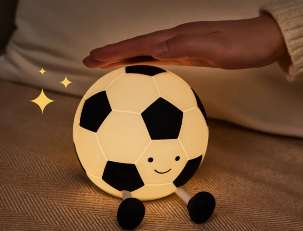 Skanto | Oppladbar fotball silikon nattlampe – GlowKick
