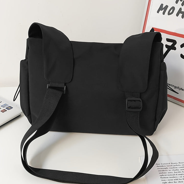 UrbanLiner Nylon Budveske – Svart Skulderbag med Glidelås for Daglig Bruk | Skanto