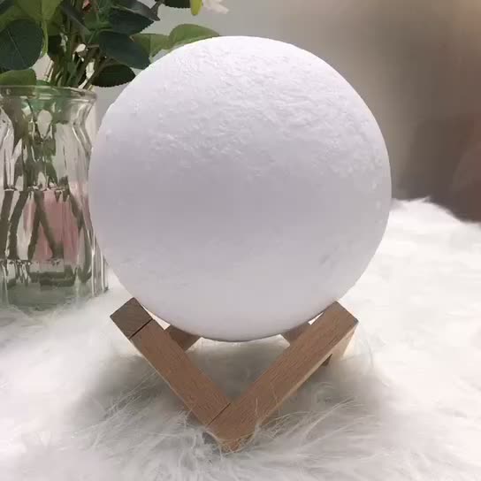 Skanto | Kreativ Mini Oppladbar 3D Utskrevet Måne 1-Lys LED Bordlampe