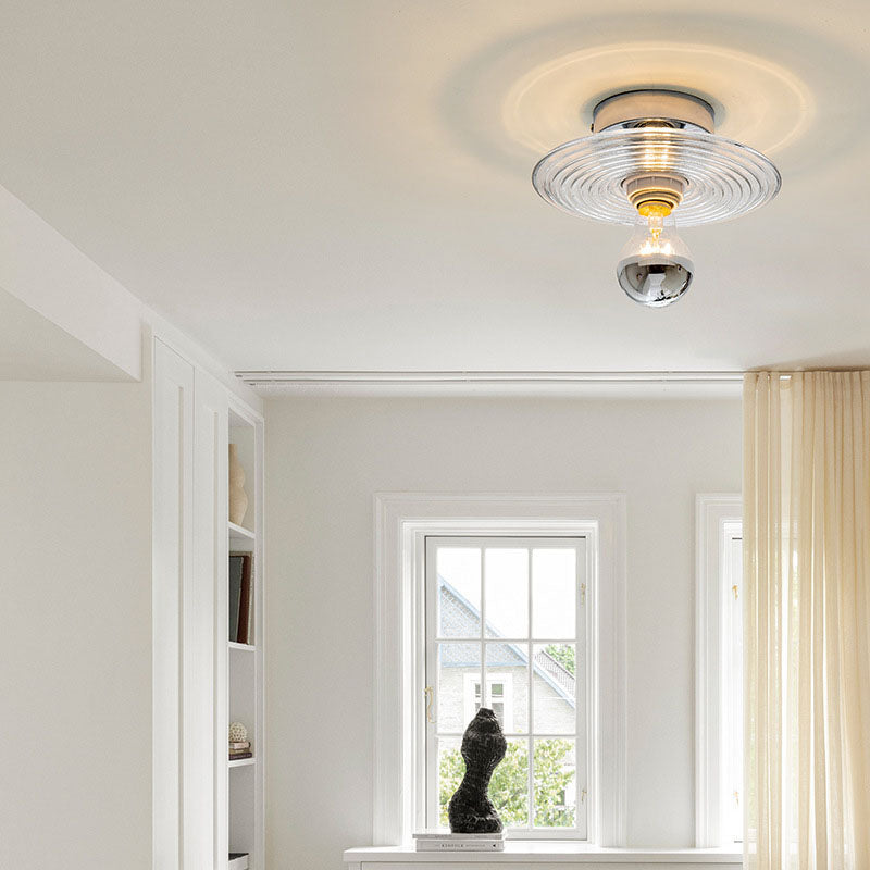 Tidløs glassvegglampe for allsidig belysning Skanto