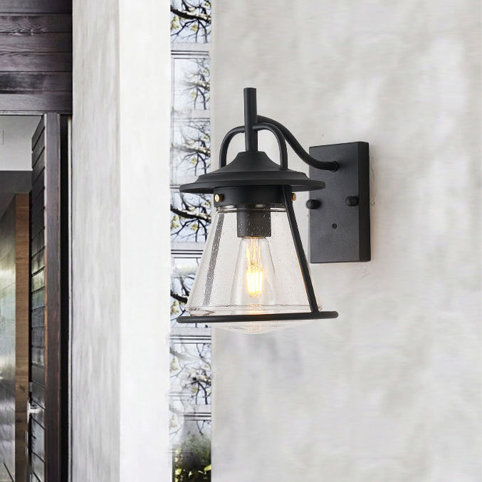 Vanntett Glass Cone Shade 1-Lys Utendørs Vegglampe | Skanto