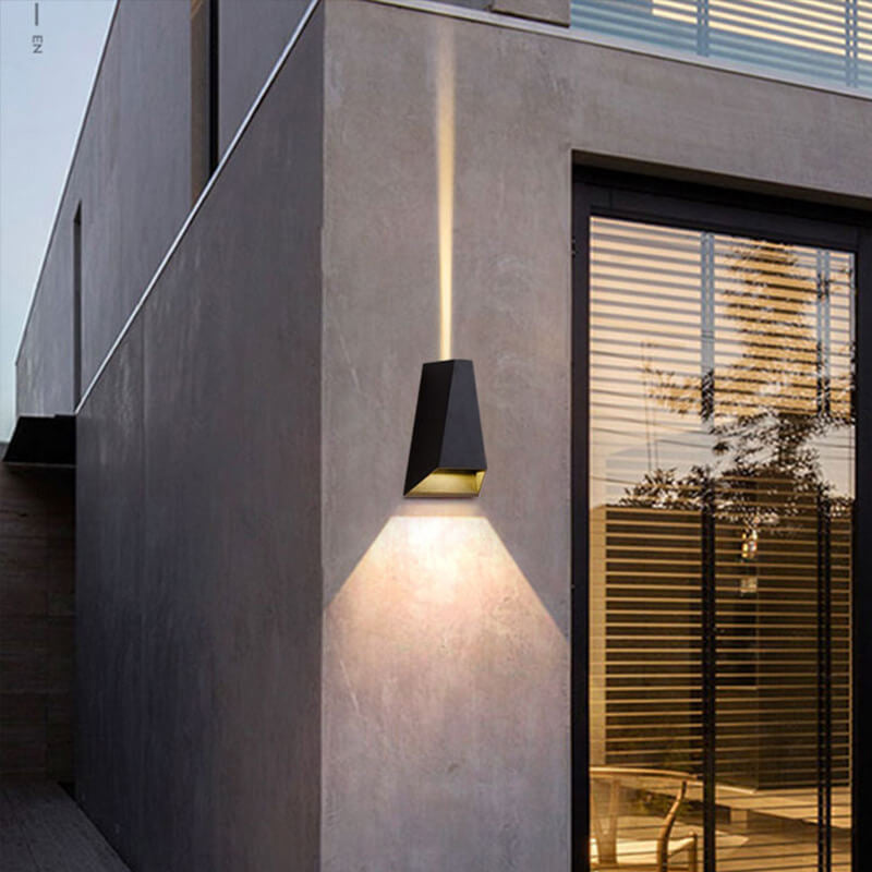Moderne Kreativ Trapezform Opp og Ned Opplyst LED Utendørs Vegglampe | Skanto