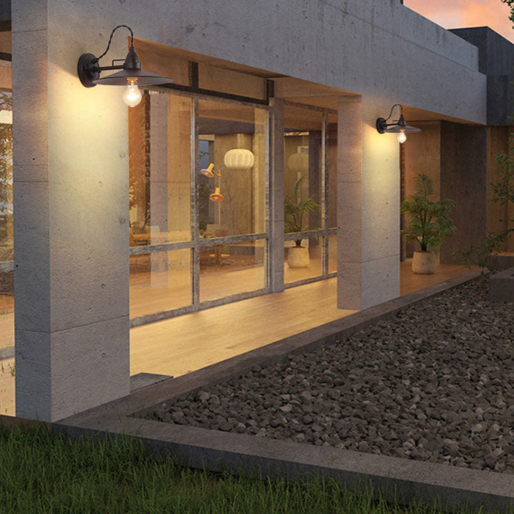 Moderne industriell vanntett metallplate bolle 1-lys vegglampe for utendørs patio | Skanto