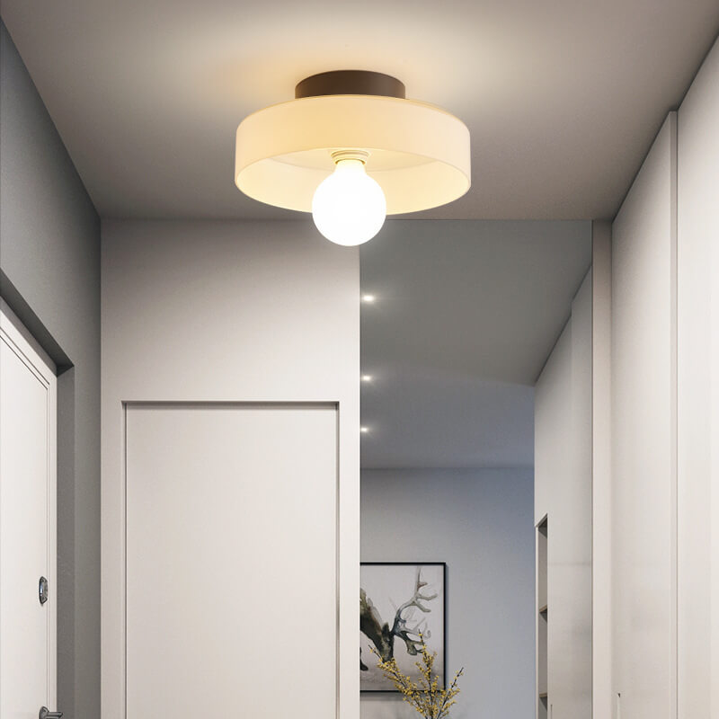 Skanto | Nordéa Curve Skandinavisk Vegglampe | Glass & Jern | Rundt Panel | Minimalistisk Design | Belysning for Stue & Soverom