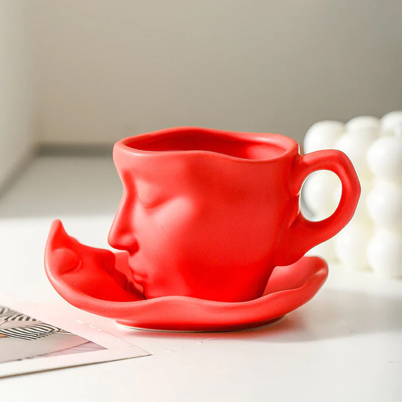 Metall Berørende Ansikt Kreativ Keramikk Kyss Kaffe Kopp, Kunstnerisk Stemning Mugge & Underkop Sett | Skanto