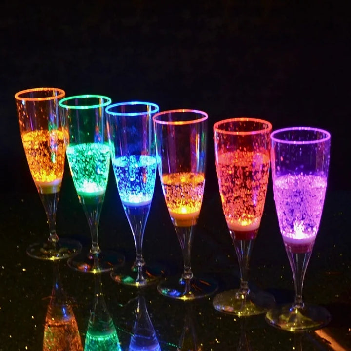 GlowSip - LED-belyst vinglasssett (6 stk) Skanto