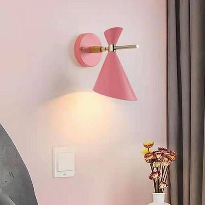 Skanto | Minimalistisk Vegglampe – Moderne Horndesign Lampe