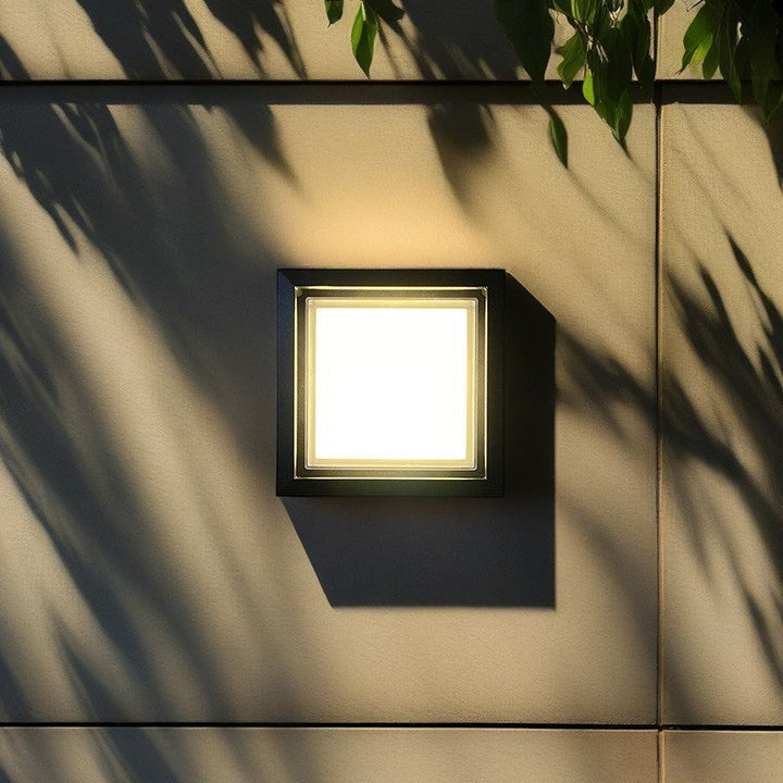 Vanntett firkantet LED-utevegglampe i aluminium og akryl for hagen