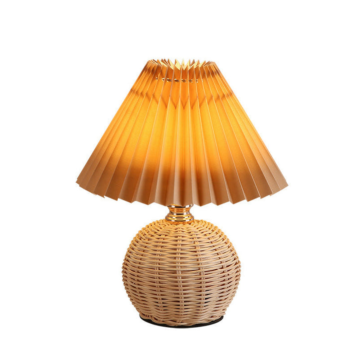 Skanto | RattaLume Nordic LED Bordlampe | Vevd Rattan & Foldbar Stoffskjerm | Stemningslys | Dekor for Soverommet