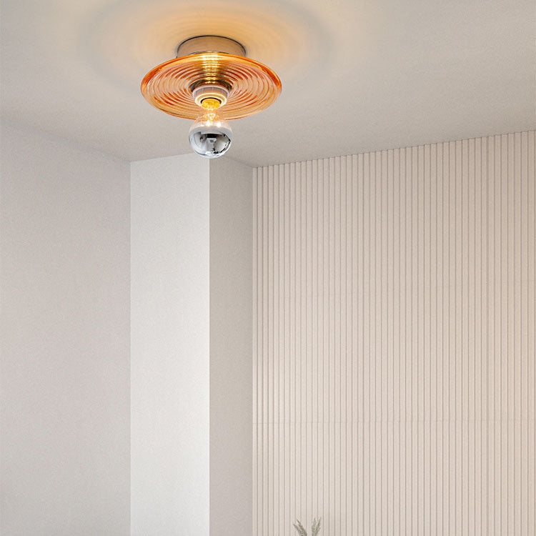 Tidløs glassvegglampe for allsidig belysning Skanto