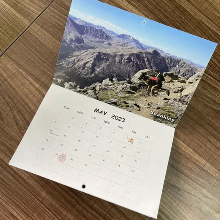 Skanto | Poopende Hunder Hundekalender