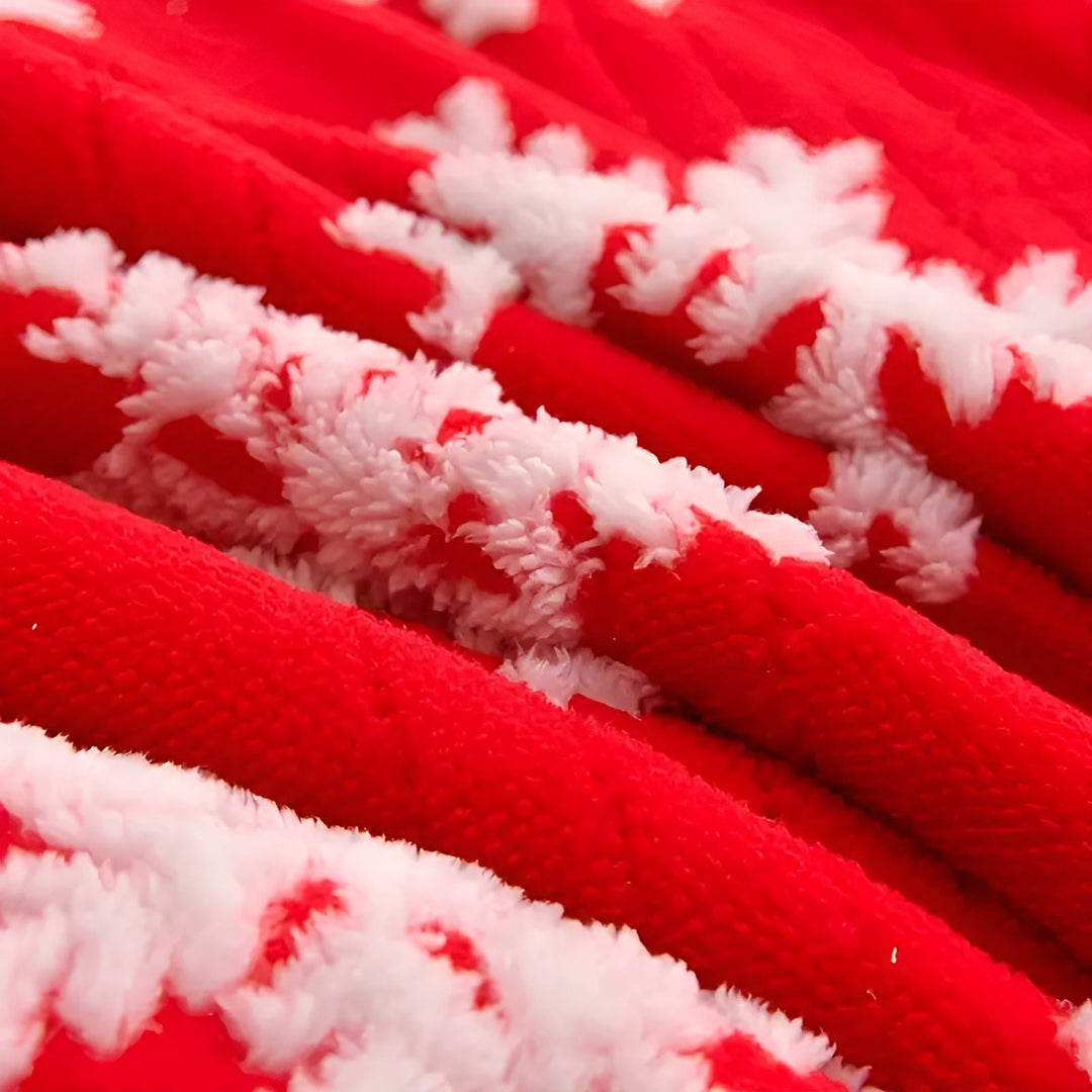 Myk fleece teppe med snøflakmønster – Koselig og varmende | Perfekt for sofa og seng | Skanto