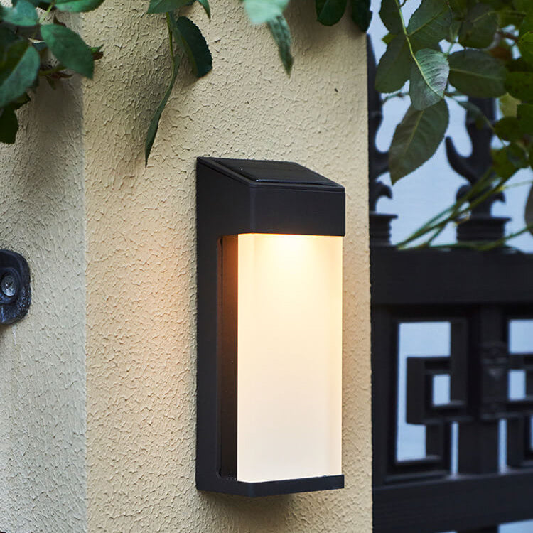 Solar Square Frosted Glass Vanntett Utendørs LED Vegglampe | Skanto
