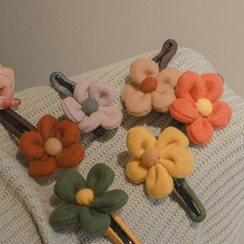 Elegant Plush Flower Hairpins Skanto
