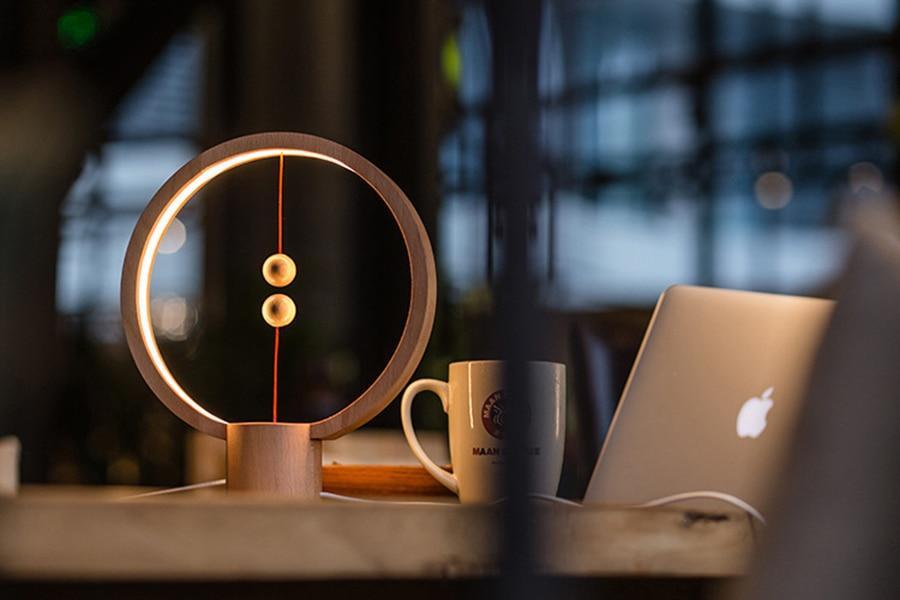 Tao - Moderne Nordisk Magnetisk Balans LED Lampe | Skanto