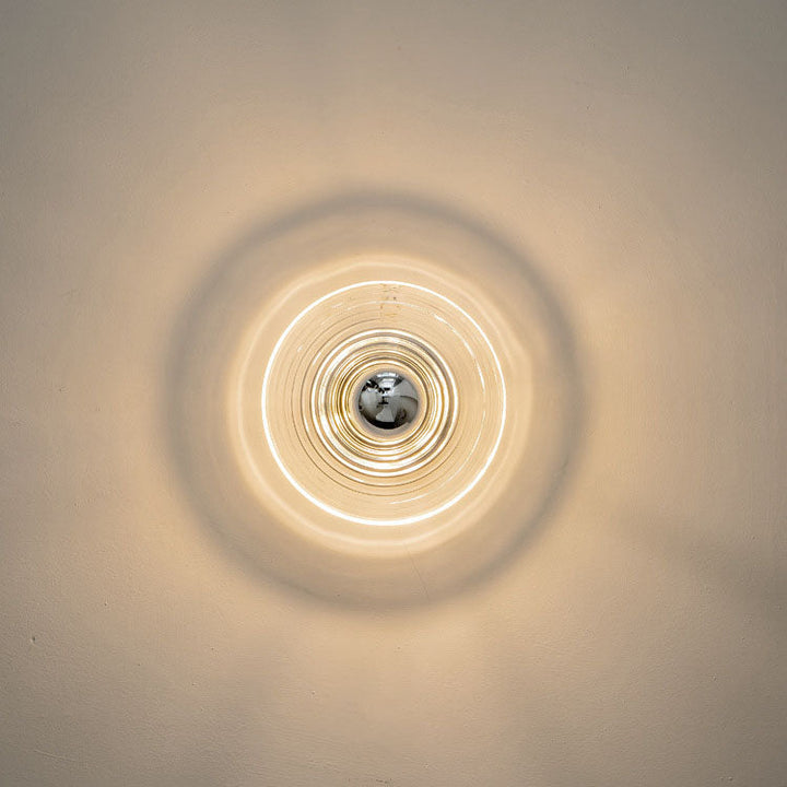 Tidløs glassvegglampe for allsidig belysning Skanto