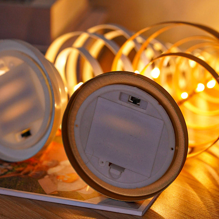 Skanto | Bordlampe med LED-lamper og metalltre