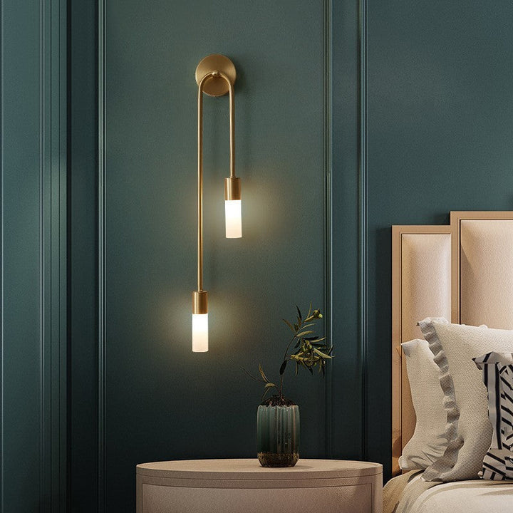 Moderne LED Vegglampe Gull – Slim 2-lys Stikk Vegglampe for Stue og Soverom | Skanto