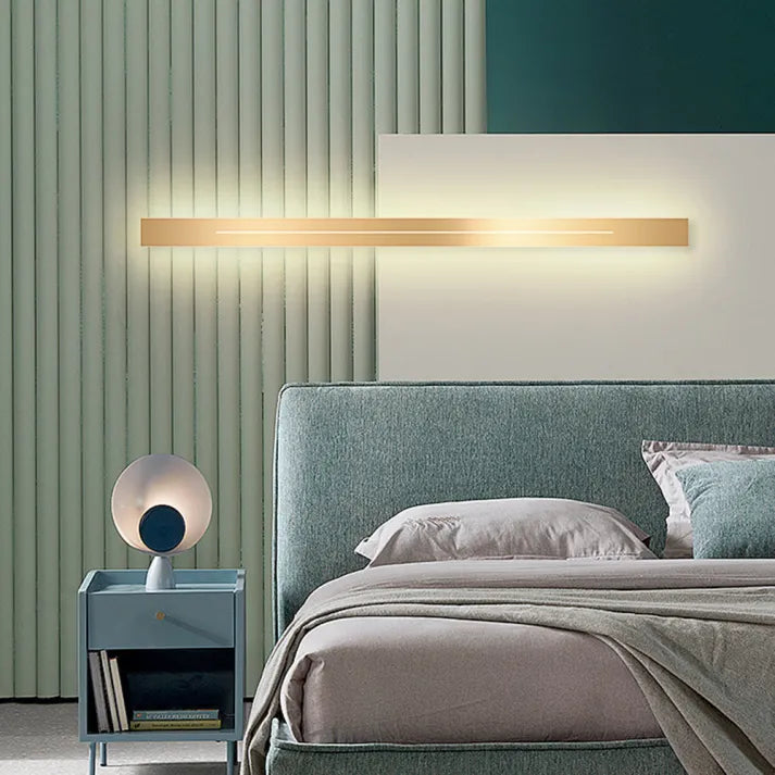 Skanto | LED Vegglampe | Modern Vertikal Sort Innendørs Sconce