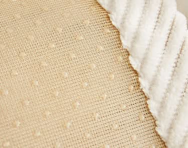 Skanto | Auraea - Sofistikert beskyttelse for sofaen